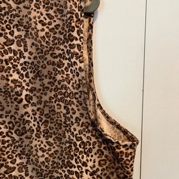 Tan Jay size 18 vest - Picture 10 of 15